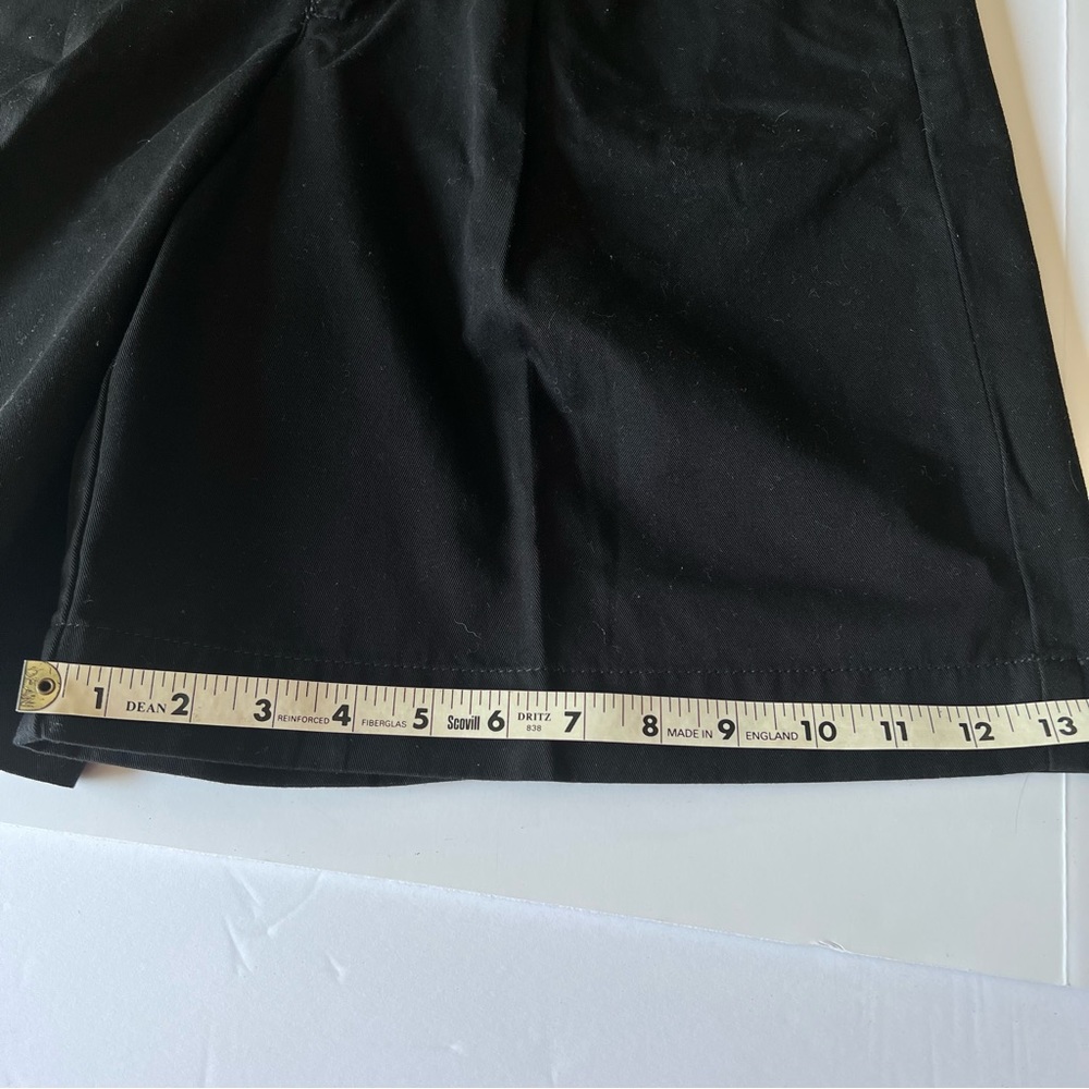 Crazy Horse (Liz Claiborne Company) Black Long Pocketed Shorts.  NWT.  Size = 12 - Picture 11 of 13